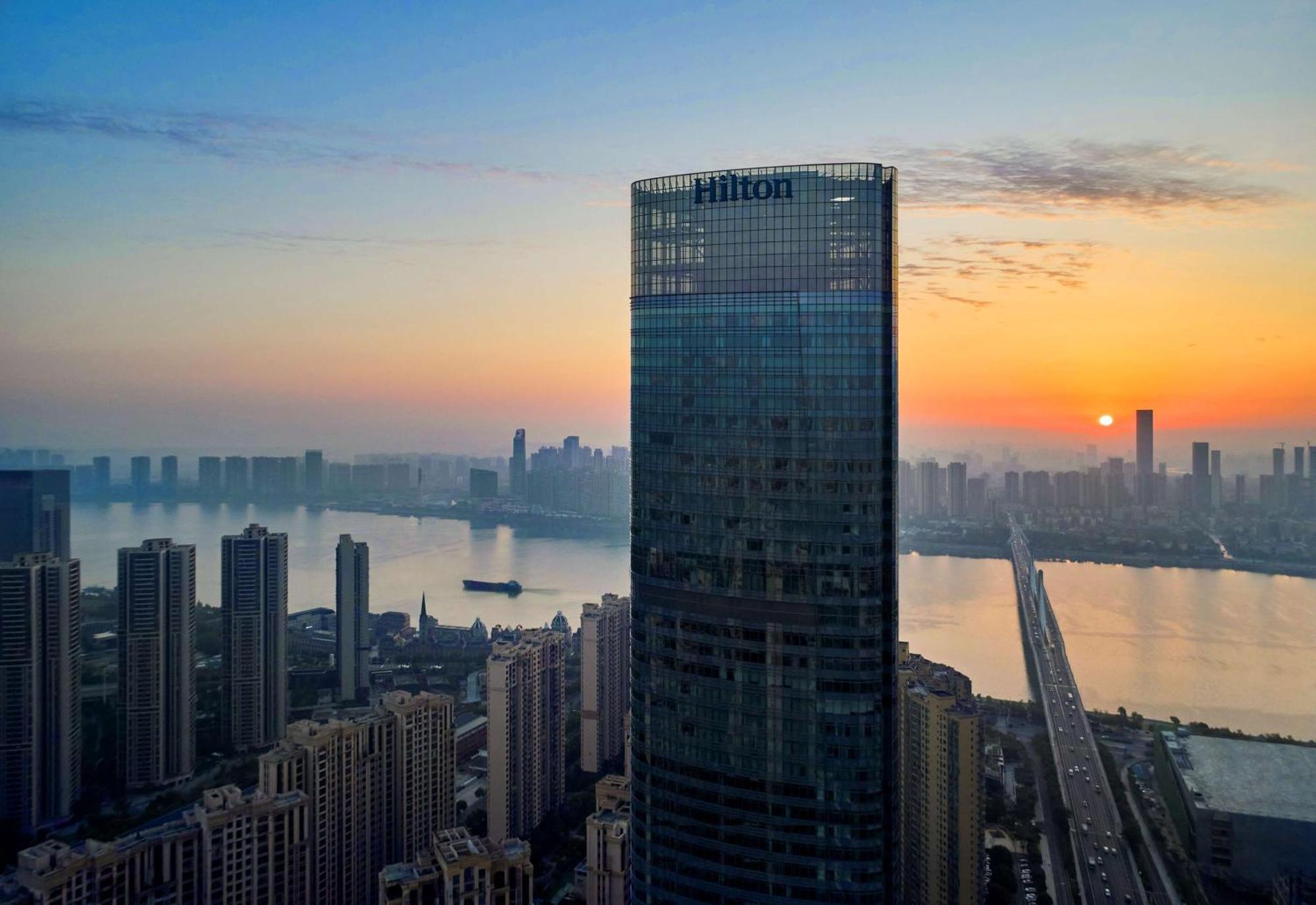 Hilton Changsha Riverside المظهر الخارجي الصورة