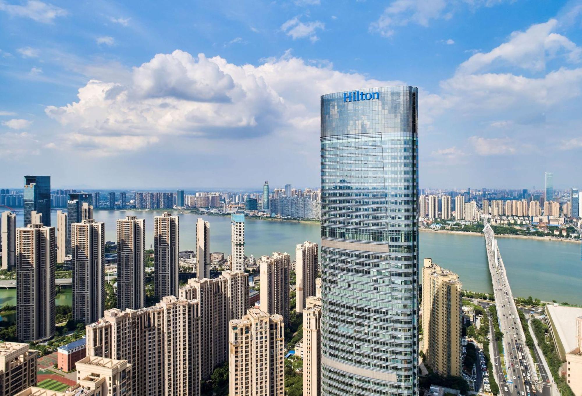 Hilton Changsha Riverside المظهر الخارجي الصورة